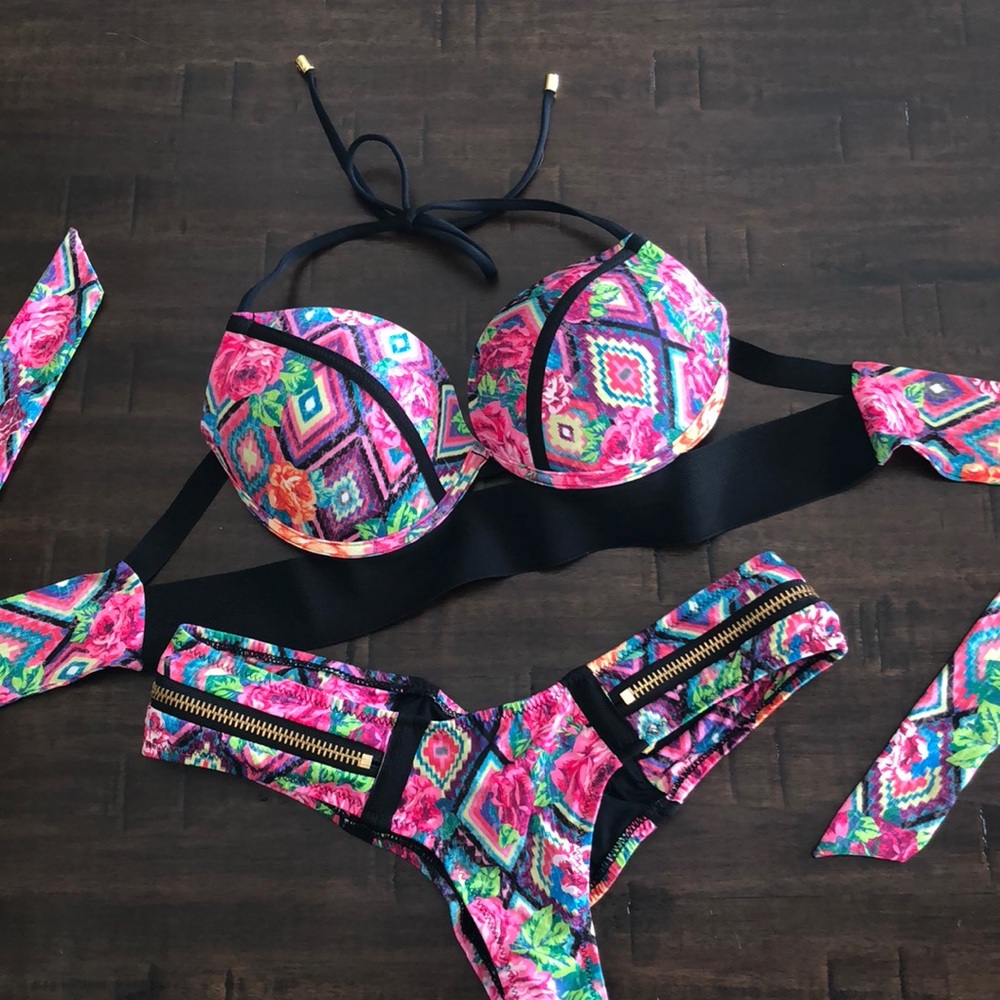 Beach Bunny floral bikini. Never worn.